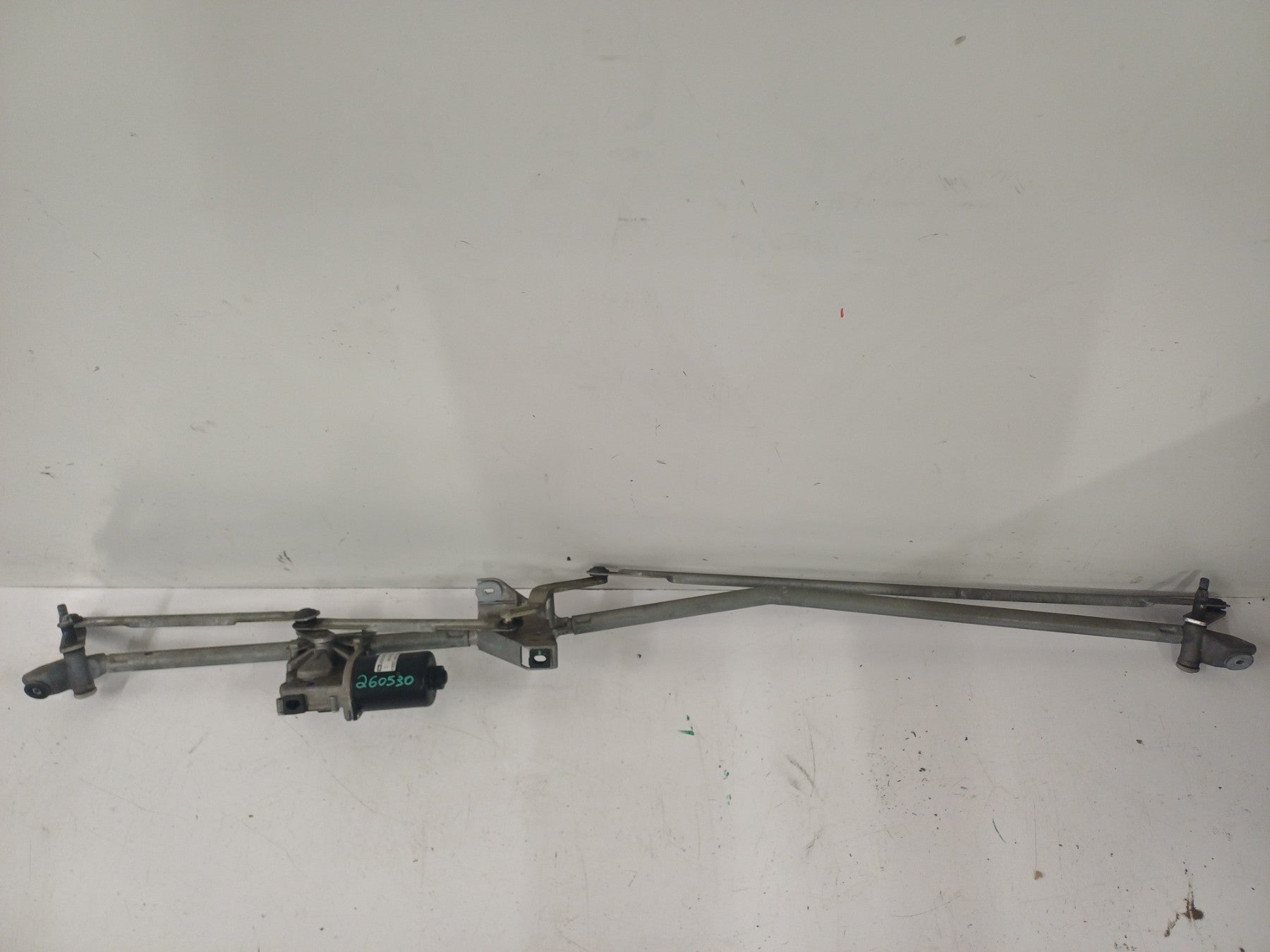 Moteur essuie glace avant