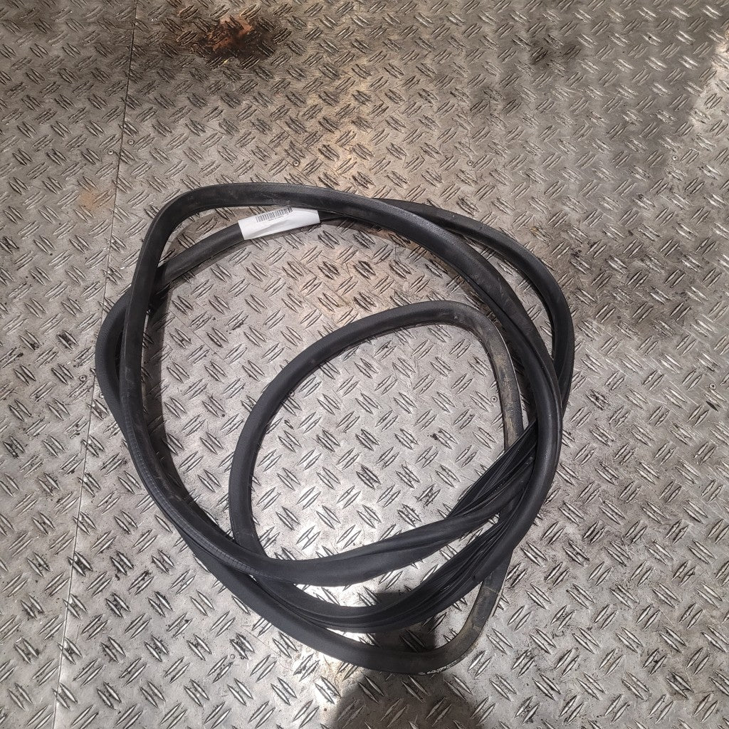 Joint de porte avant gauche