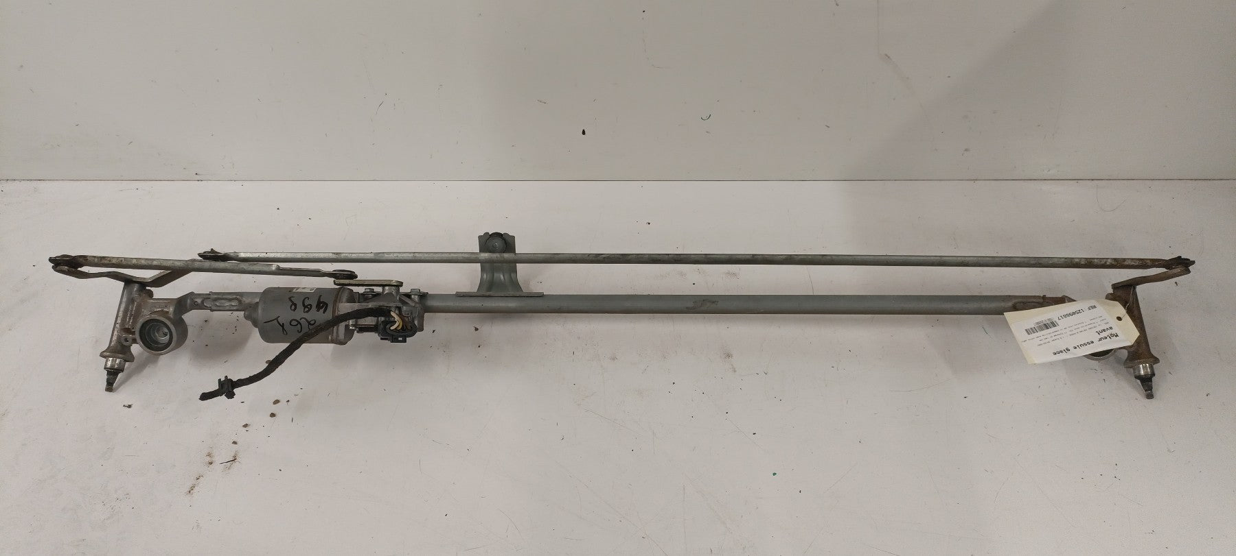 Moteur essuie glace avant