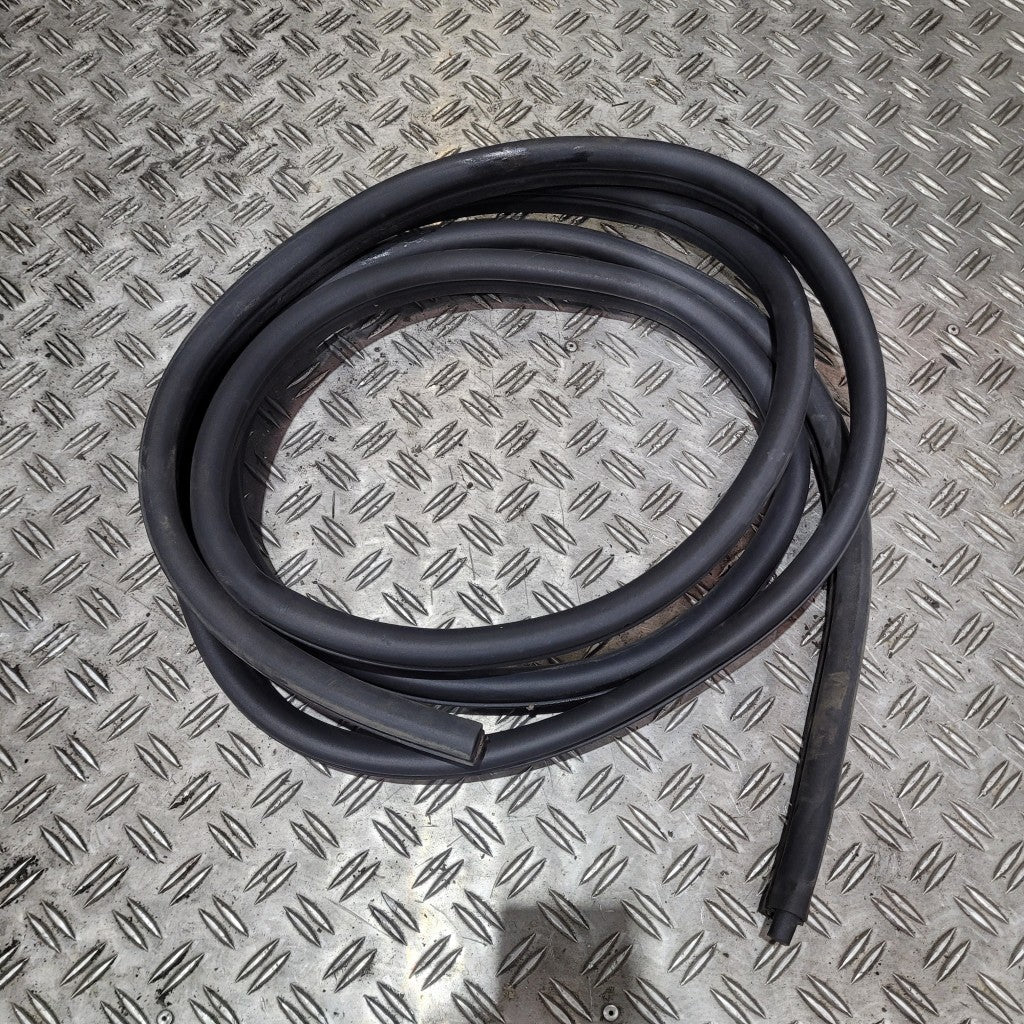 Joint de porte avant droite