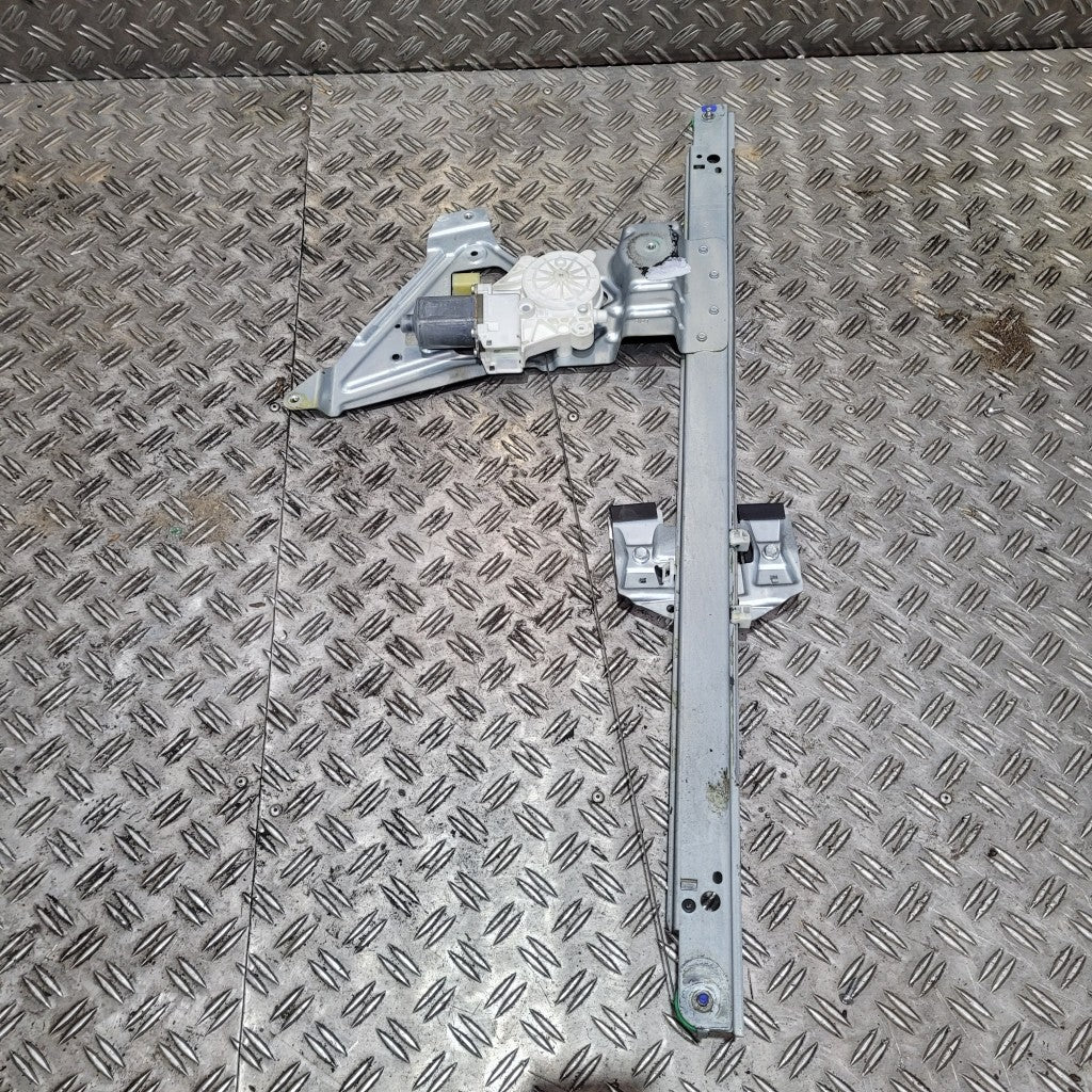 Leve vitre electrique avant droit