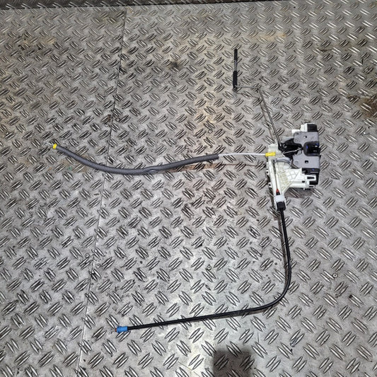 Actionneur serrure porte avant droite