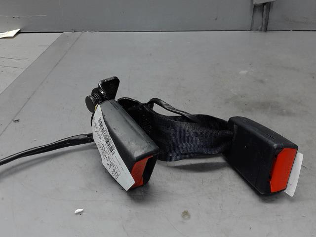 Attache ceinture  arriere gauche