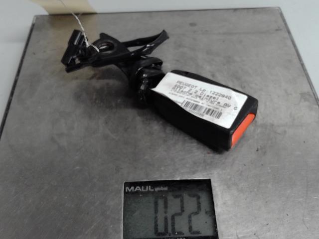 Attache ceinture avant gauche