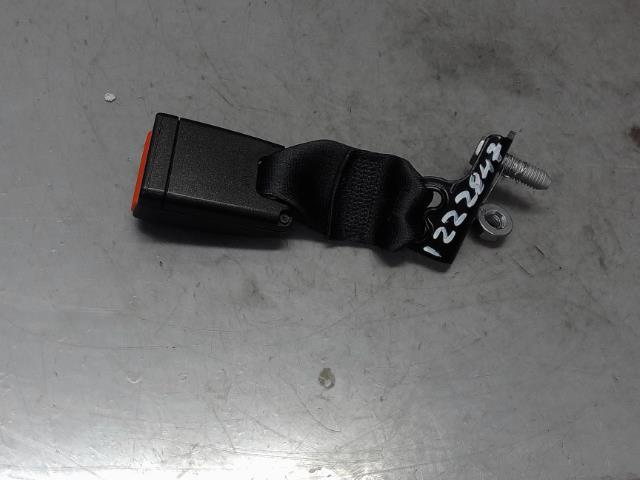 Attache ceinture arriere gauche