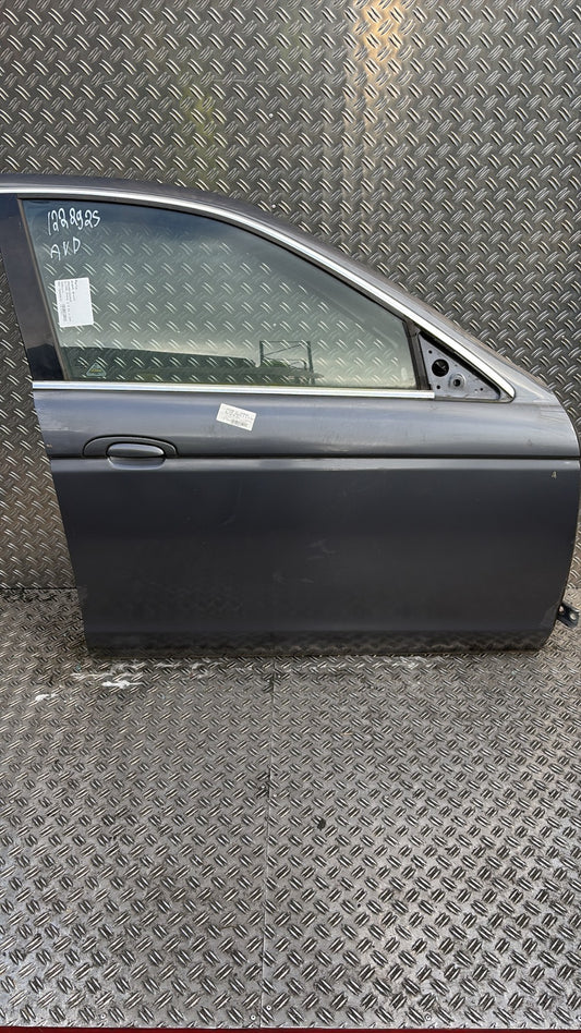 Porte avant droit