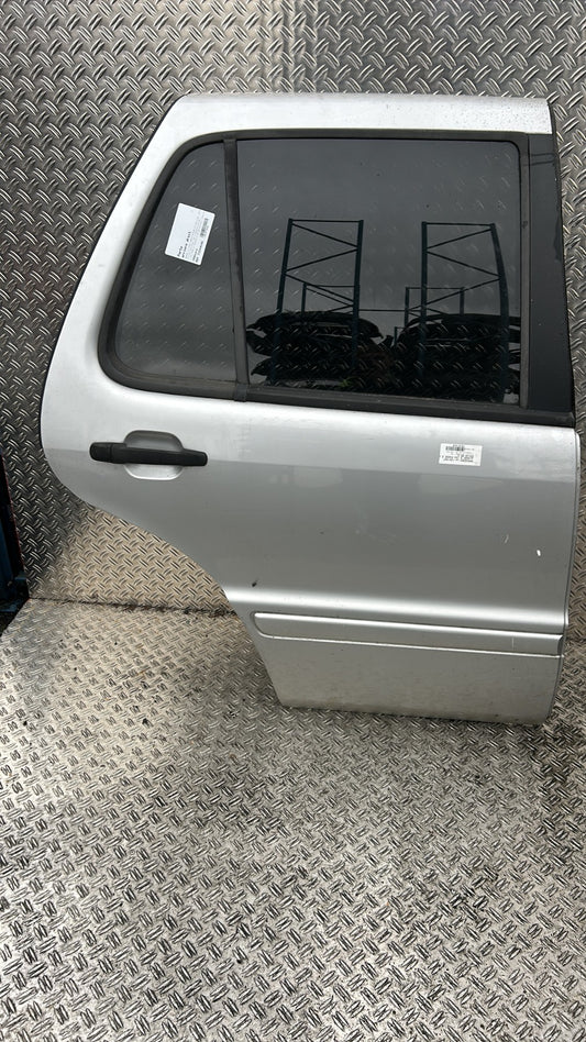 Porte arriere droit - MERCEDES CLASSE M 163 PHASE 2 2003.0
