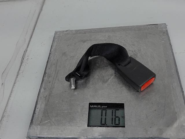 Attache ceinture arriere droit