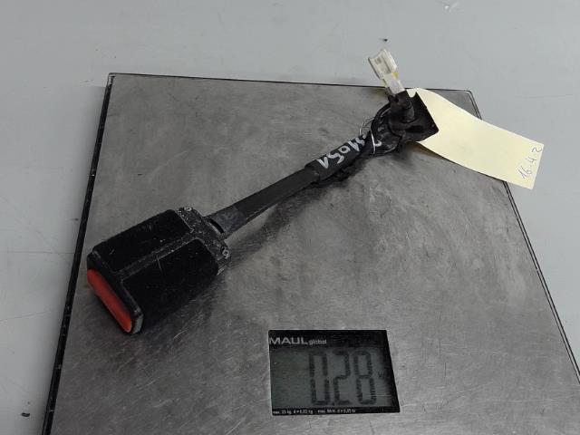 Attache ceinture avant gauche