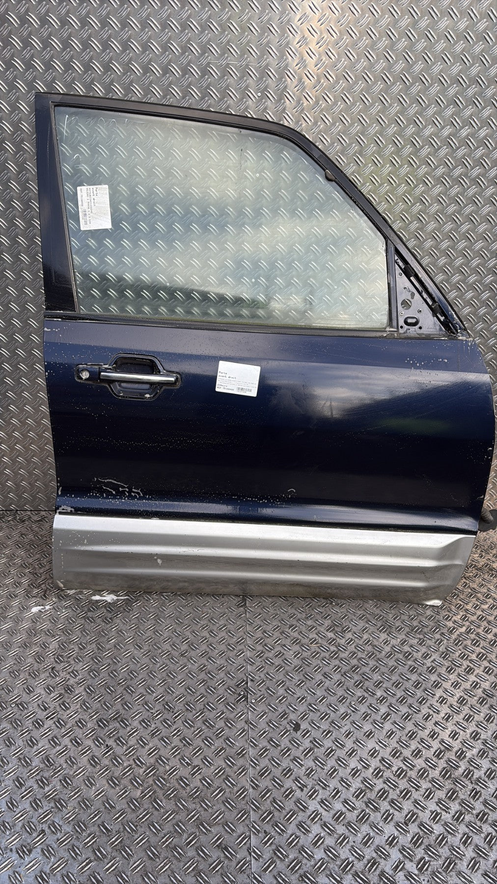 Porte avant droit - MITSUBISHI PAJERO 3 PHASE 1 2002.0