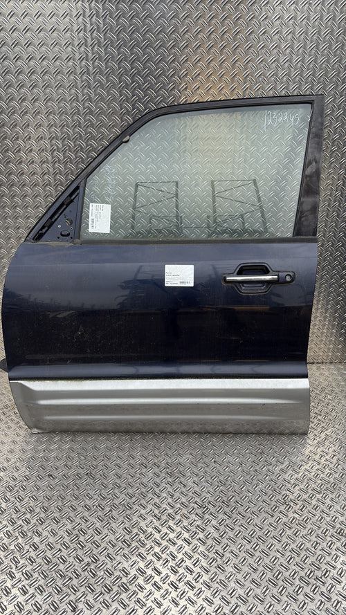 Porte avant gauche - MITSUBISHI PAJERO 3 PHASE 1 2002.0