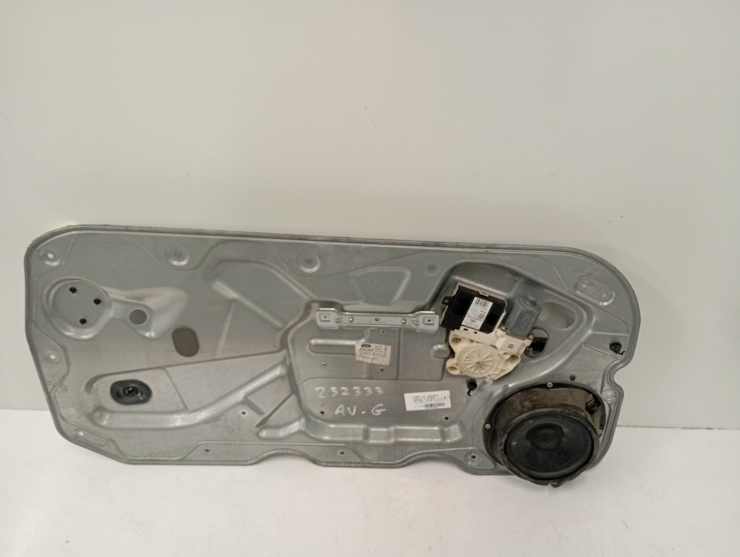 Moteur leve vitre avant gauche