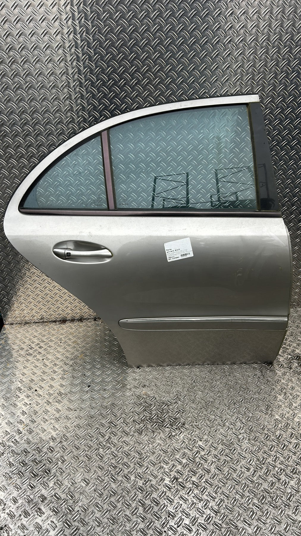 Porte arriere droit - MERCEDES CLASSE E 211 PHASE 1 2004.0