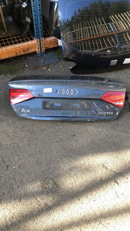 Malle/Hayon arriere - AUDI A4 3 PHASE 1 (2009)