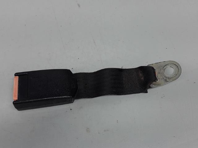Attache ceinture arriere gauche