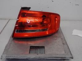 Feu arriere principal droit (feux) - AUDI A4 3 PHASE 1