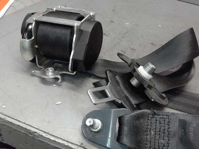 Ceinture avant gauche