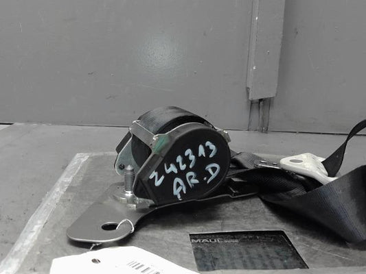 Ceinture arriere droit