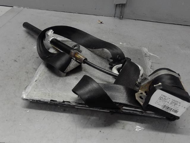 Ceinture avant gauche