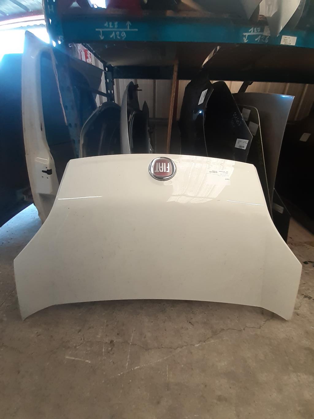 Capot - FIAT QUBO (2012)