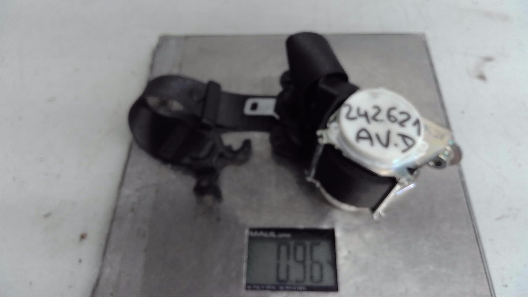 Ceinture avant droit
