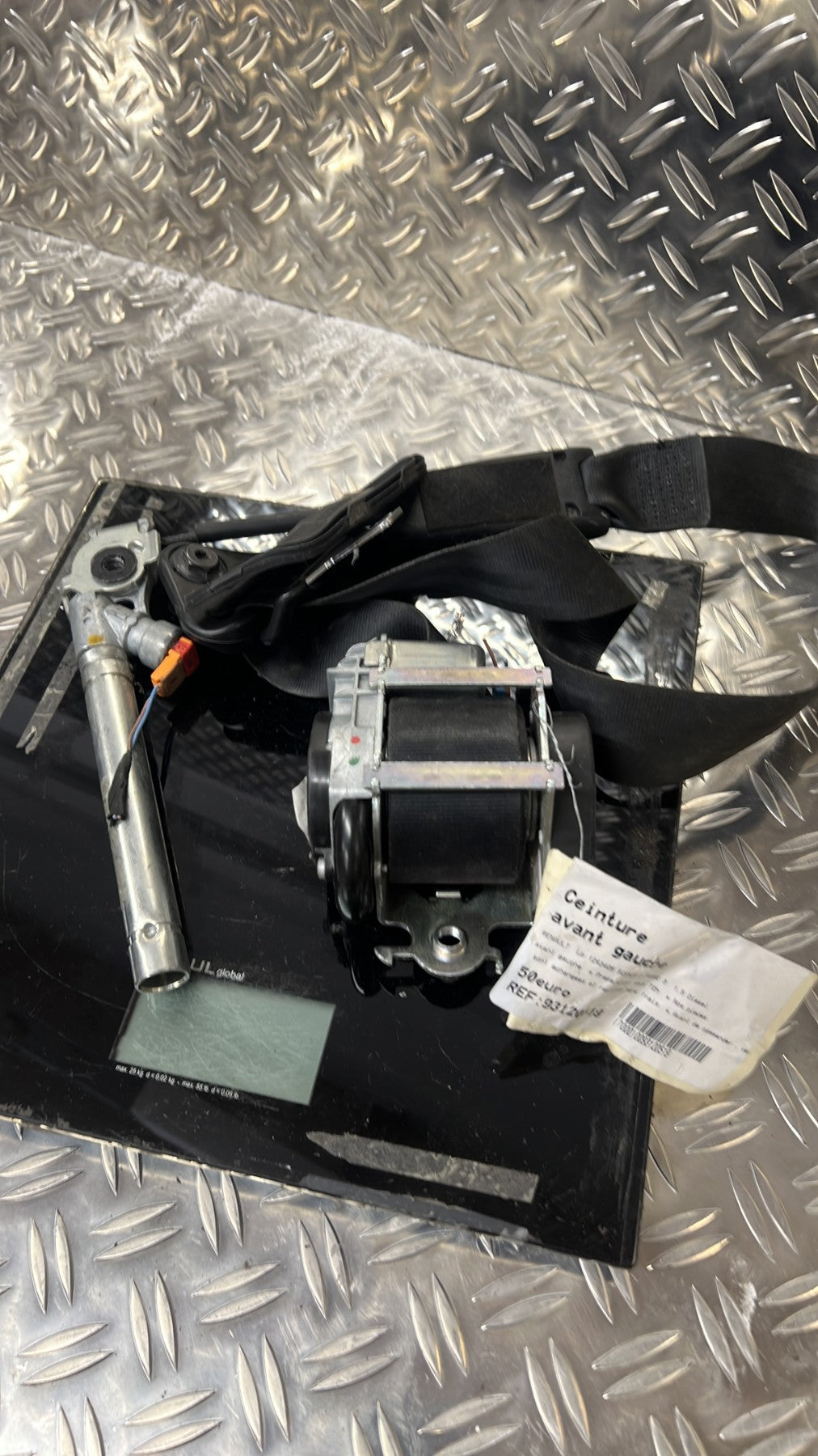 Ceinture avant gauche