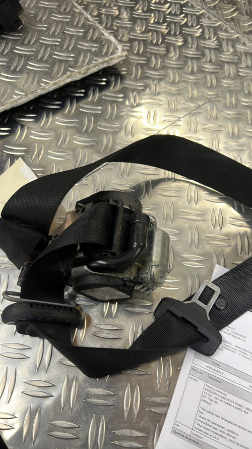Ceinture avant gauche