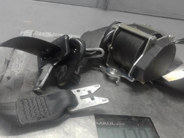 Ceinture avant gauche