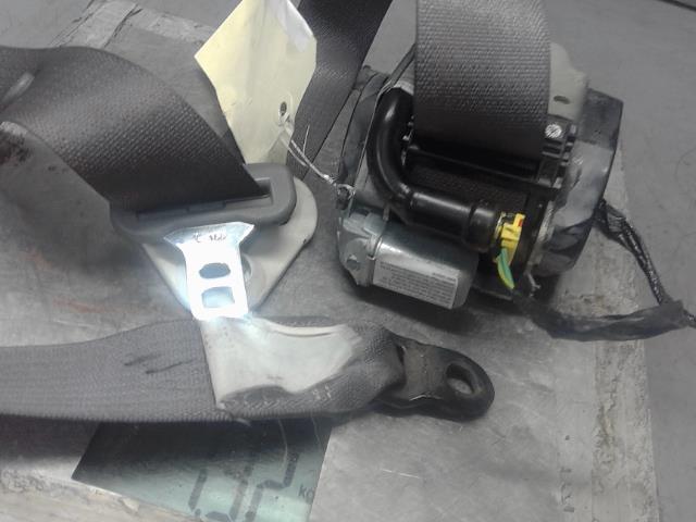 Ceinture avant gauche