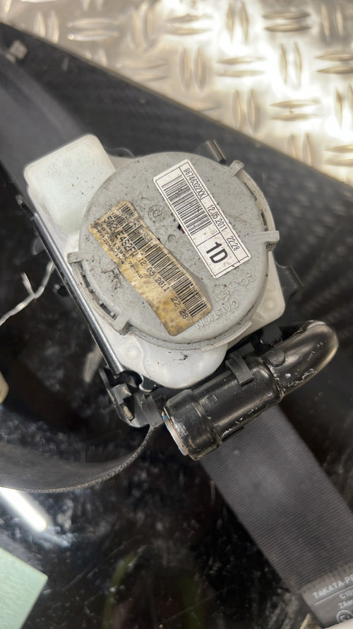 Ceinture avant droit