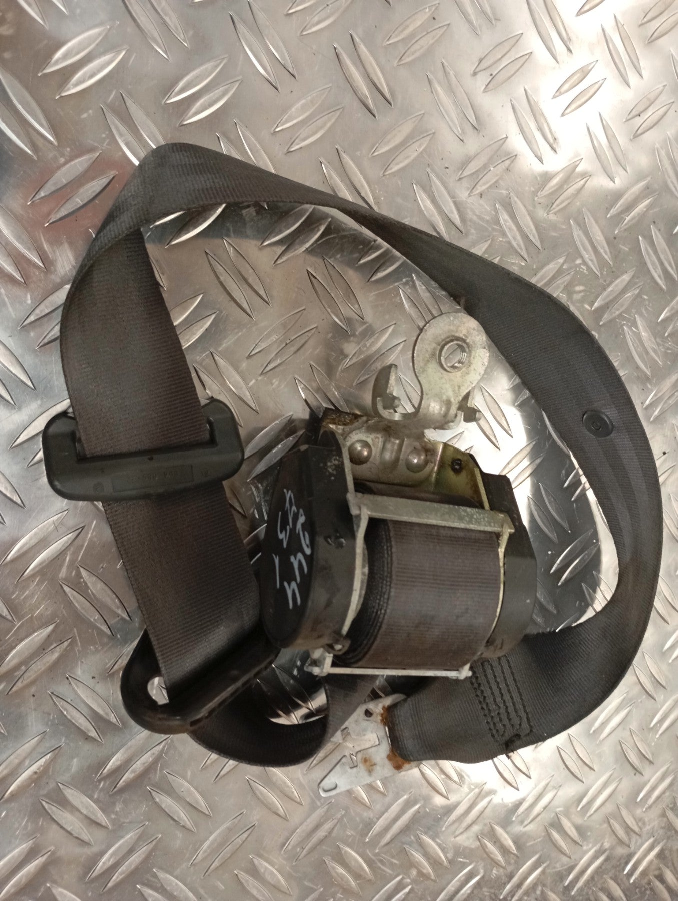 Ceinture avant droit
