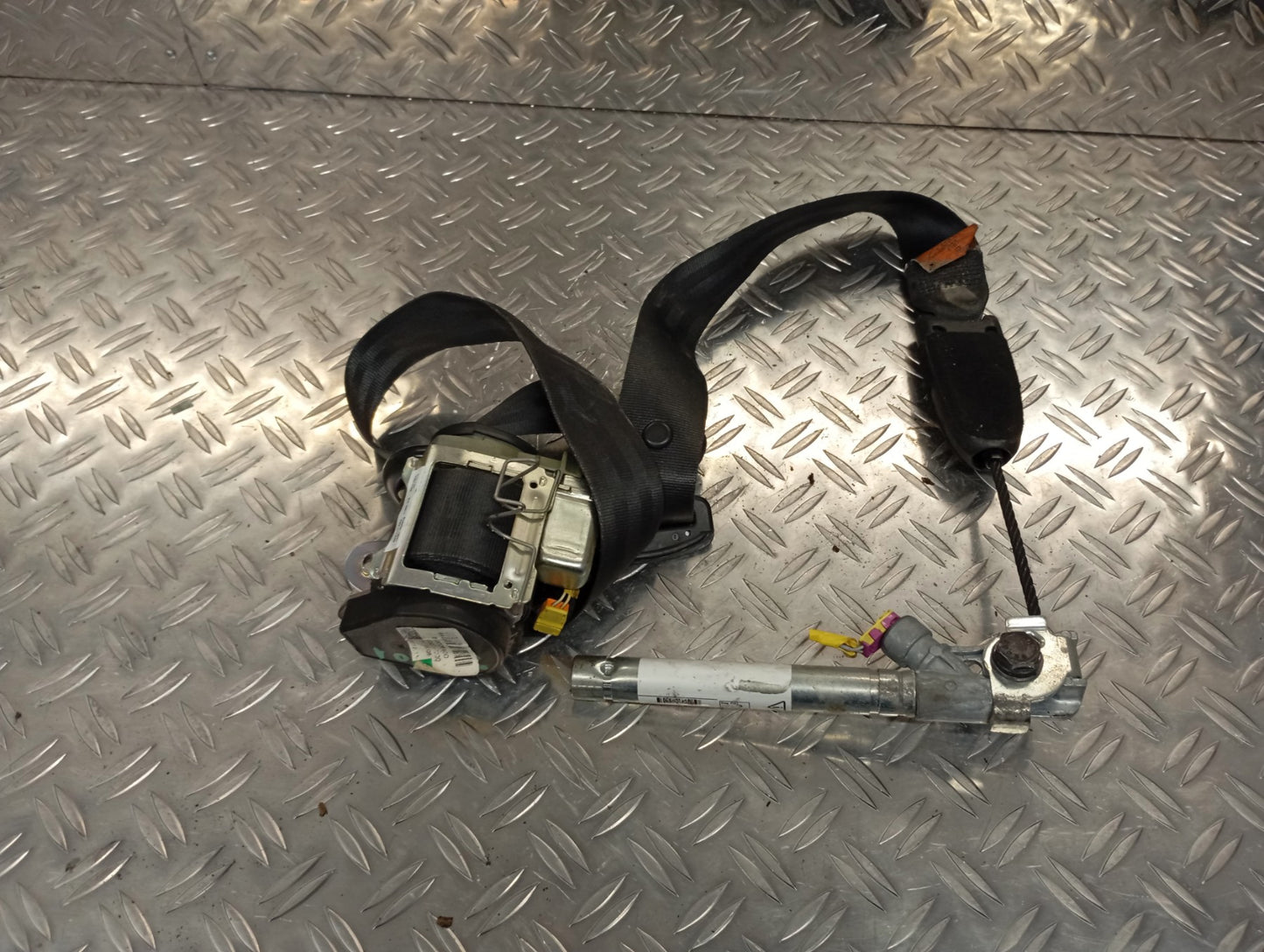 Ceinture avant droit