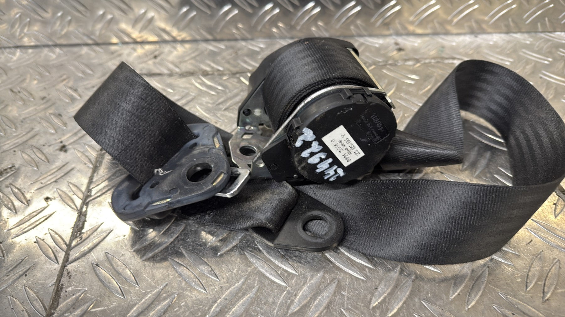 Ceinture avant droit