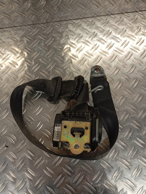 Ceinture avant gauche