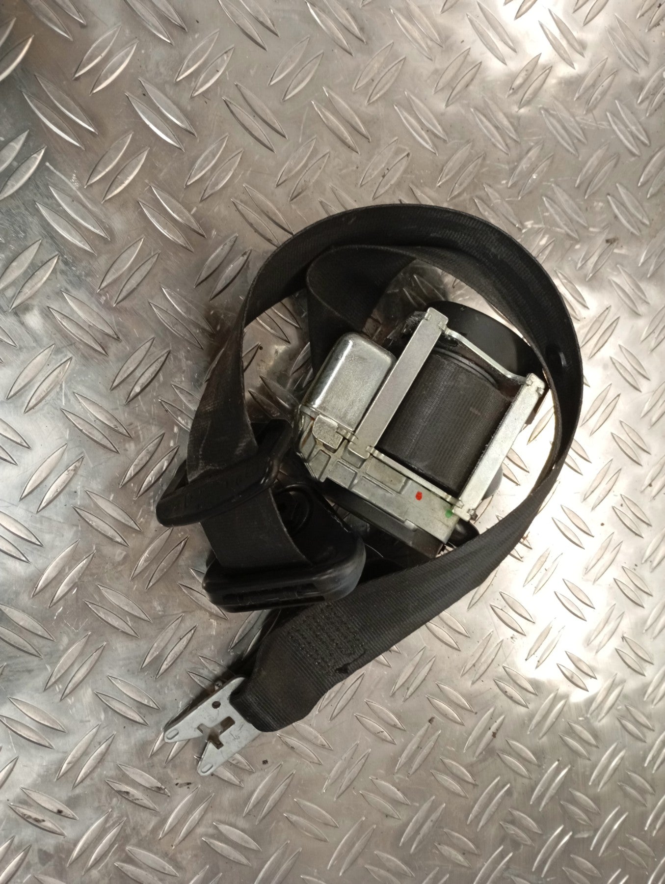 Ceinture avant gauche