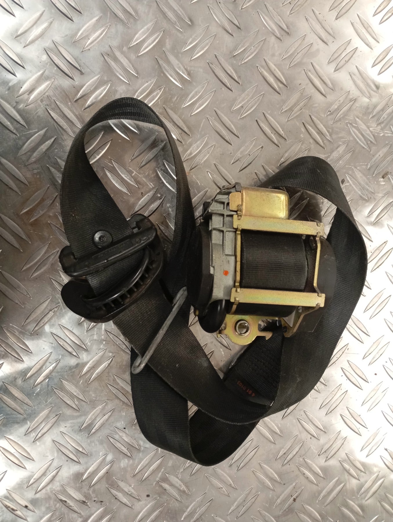 Ceinture avant droit