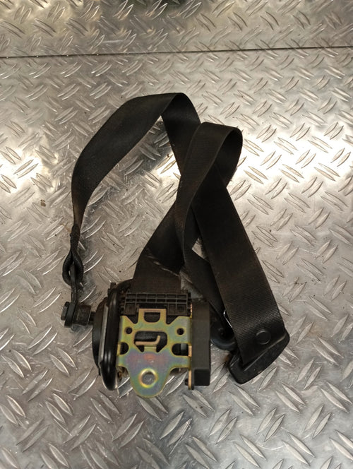 Ceinture avant gauche
