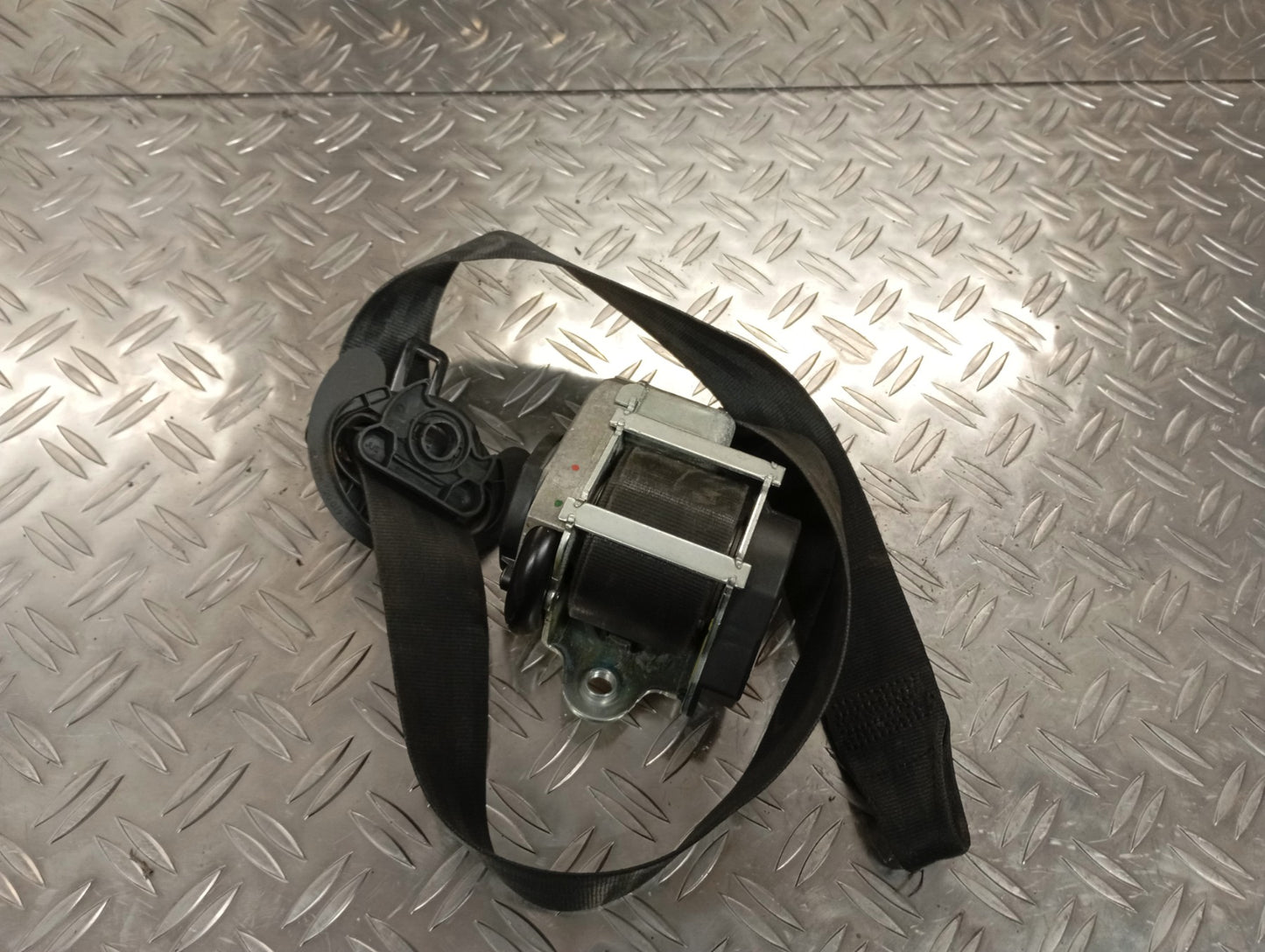 Ceinture avant droit