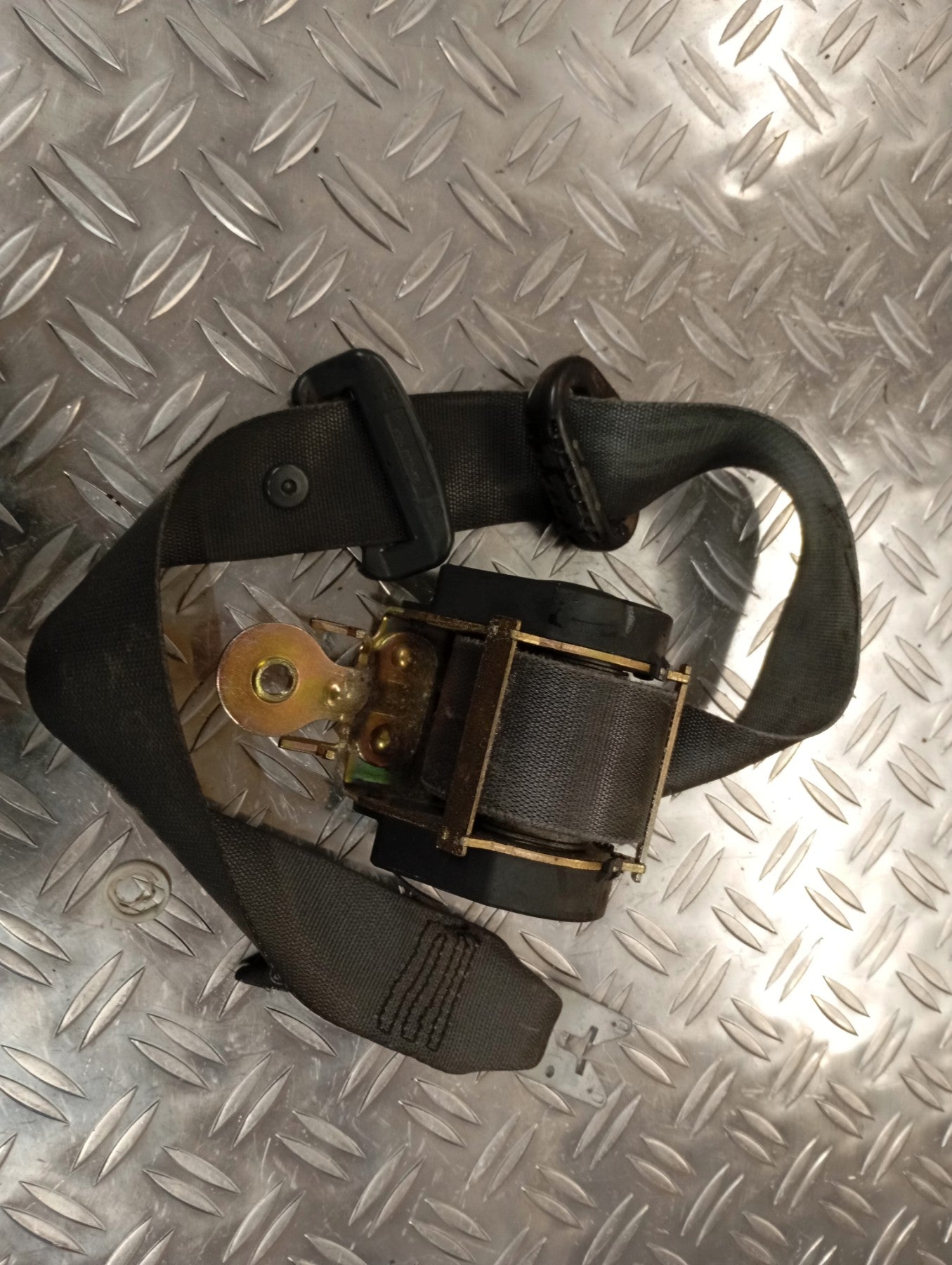 Ceinture avant gauche