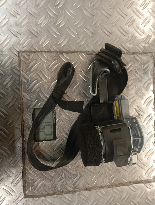 Ceinture avant droit