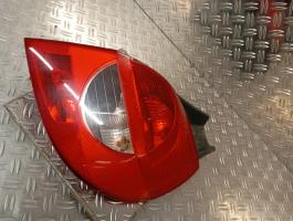 Feu arriere principal droit (feux) - RENAULT CLIO 3 PHASE 1