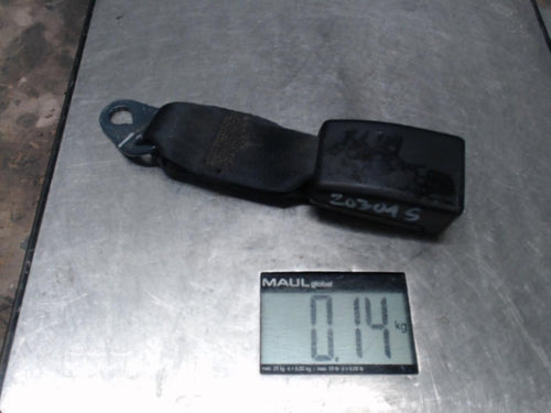 Attache ceinture arriere centrale