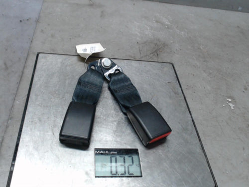 Attache ceinture arriere droit