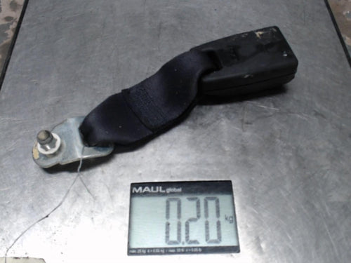 Attache ceinture arriere droit