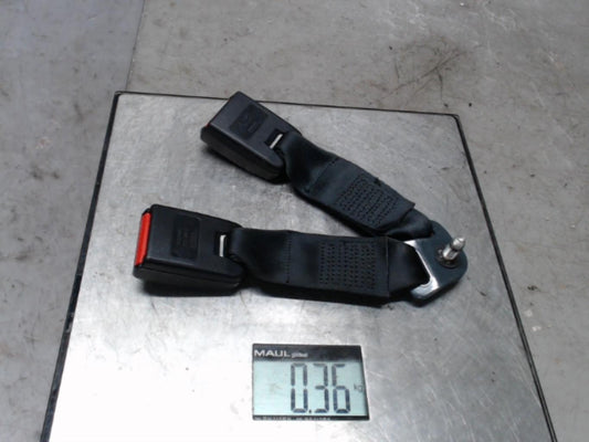 Attache ceinture arriere droit