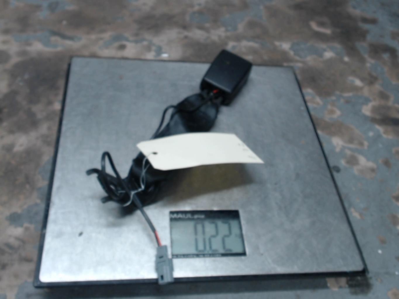 Attache ceinture arriere gauche