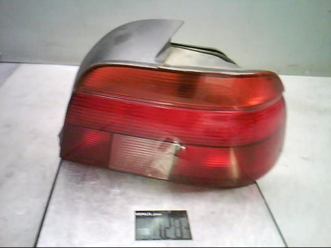 Feu arriere principal droit (feux) - BMW SERIE 5 E39 PHASE 1