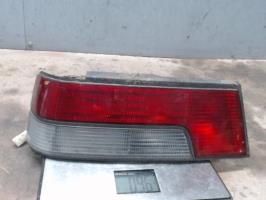 Feu arriere principal gauche (feux) - PEUGEOT 405 PHASE 1