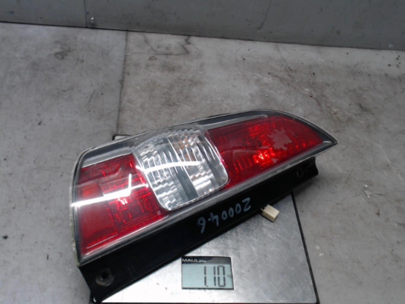 Feu arriere principal gauche (feux) - DAIHATSU SIRION 2