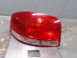 Feu arriere principal gauche (feux) - AUDI A3 2 PHASE 1